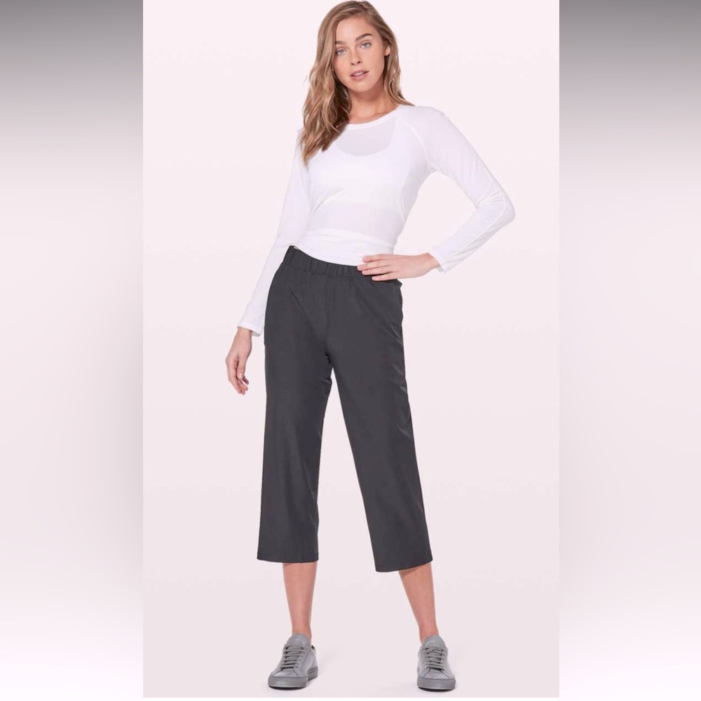 Lululemon* Next Move Crop 23”
